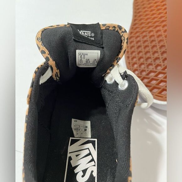 Vans Animal Print Skateboarding Shoe Womens Size 6 - Picture 5 of 5